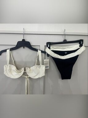 Monday Swimwear- Top Large/ Bottom Medium